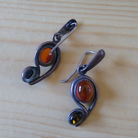 Amber Sterling Silver Earrings - Picture 2 of 6